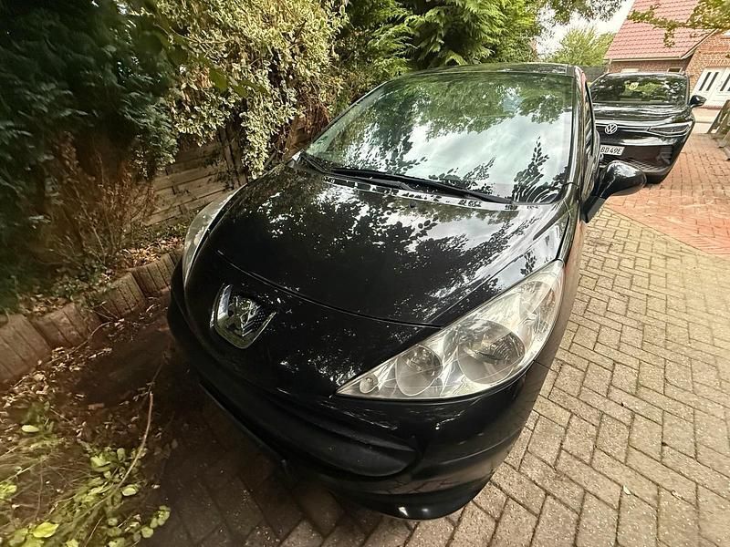 Schwarz Gebraucht 2008 Peugeot 207 Tendance Kleinwagen | 1.900 € (Fairer Preis) - Bild 1/4