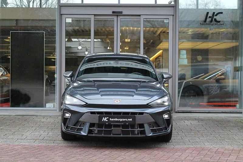 Neu Cupra Leon 150 PS (110 kW) 2025 S7  magnetic tech metallic Limousine