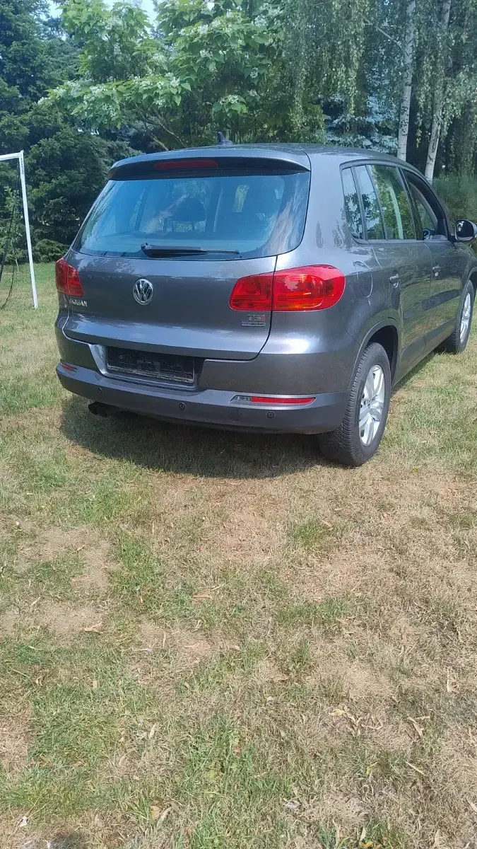 Gebraucht VW Tiguan Trendline 122 PS (89 kW) 2014 Grau SUV