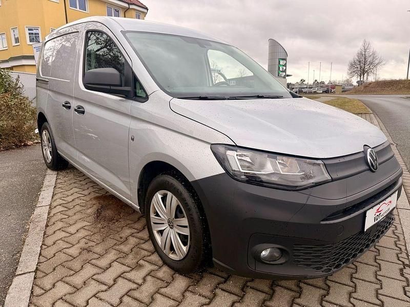 Gebraucht VW Caddy 122 PS (89 kW) 2022 Silber Van / Kleinbus