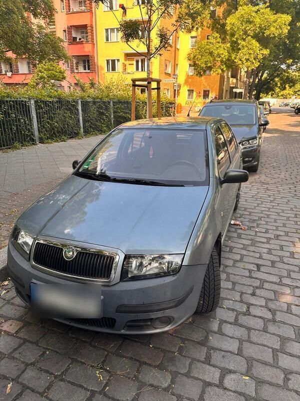 Grau Gebraucht 2003 Skoda Fabia Kombi | 1.300 € (Fairer Preis) - Bild 1/4