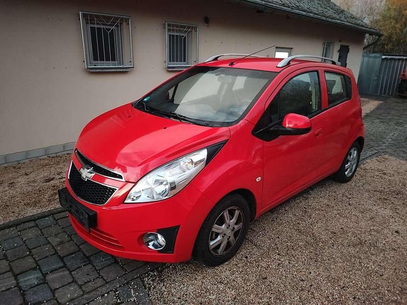 Super red Gebraucht 2012 Chevrolet Spark LS Kleinwagen | 2.990 € (Fairer Preis) - Bild 1/4