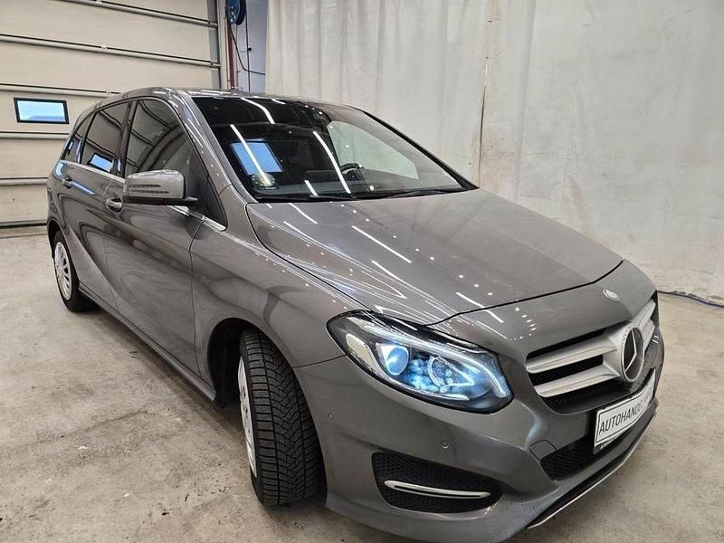 Gebraucht Mercedes B200 136 PS (100 kW) 2017 Grau Van / Kleinbus