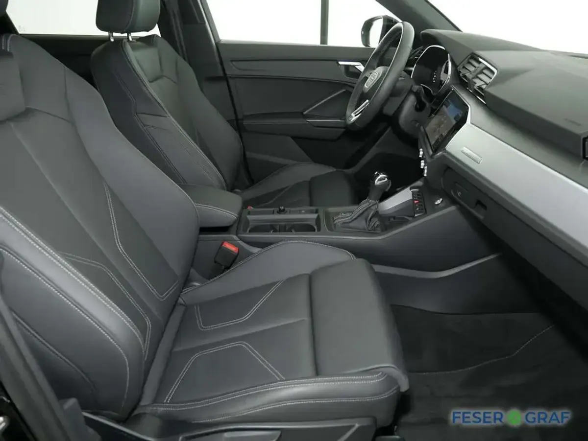 Gebraucht Audi Q3 S-Line 150 PS (110 kW) 2025 Mythosschwarz metallic SUV