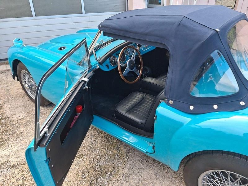Second-hand MG MGA 72 CP (52 kW) 1956 Albastru Cabrio