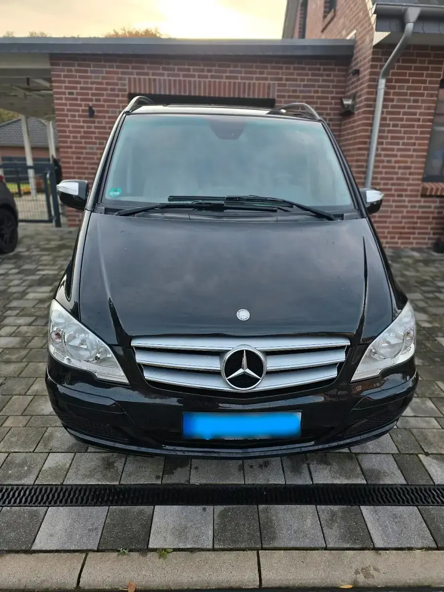 Gebraucht Mercedes Viano 163 PS (119 kW) 2011 Schwarz Van / Kleinbus