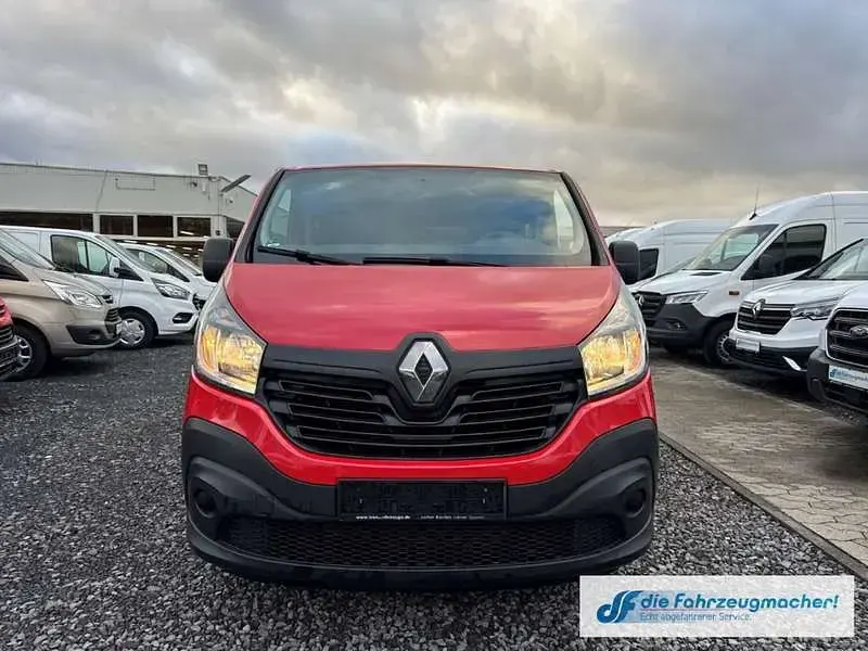 Occasion Renault Trafic Expression 145 ch (106 kW) 2017 Rouge Monospace