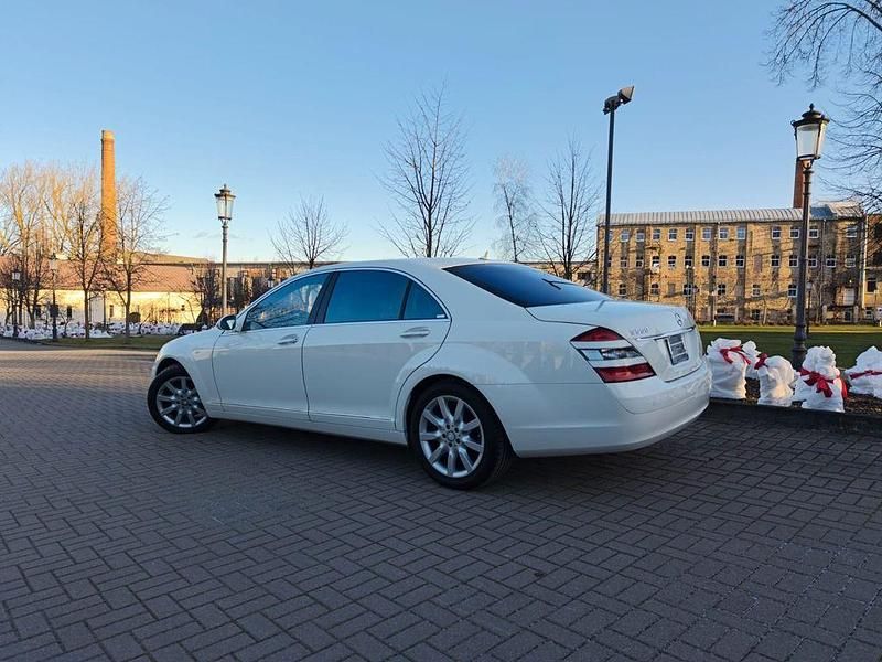 Gebraucht Mercedes S550 393 PS (289 kW) 2008 Weiß Limousine