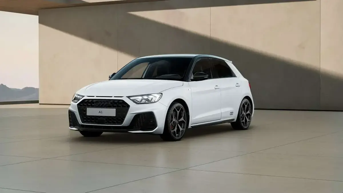 Gebraucht Audi A1 Sportback S-Line 116 PS (85 kW) 2026 Gletscherweiß metallic Kleinwagen