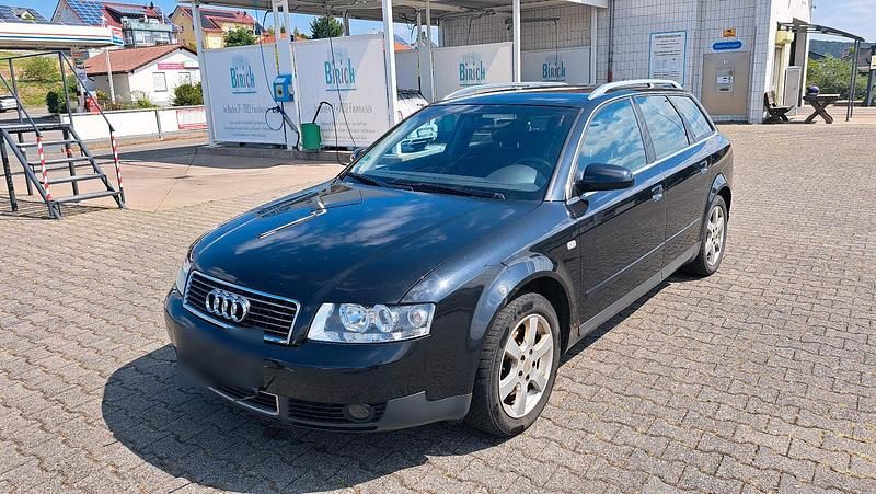 Schwarz Gebraucht 2004 Audi A4 Kombi | 700 € (Superpreis) - Bild 1/4