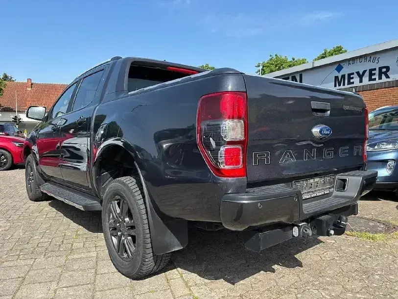 Gebraucht Ford Ranger Wildtrack 212 PS (155 kW) 2022 Royalgrau met. Pickup