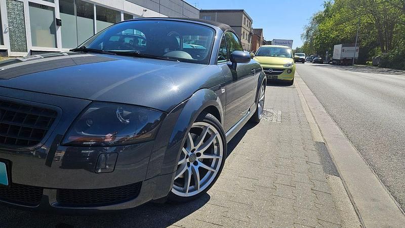 Gebraucht Audi TT Roadster Sport 163 PS (119 kW) 2006 Dolomitgrau Cabrio