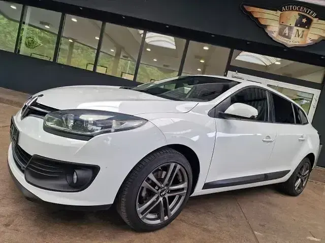 Gebraucht Renault Mégane Authentique 110 PS (80 kW) 2014 Weiß Limousine