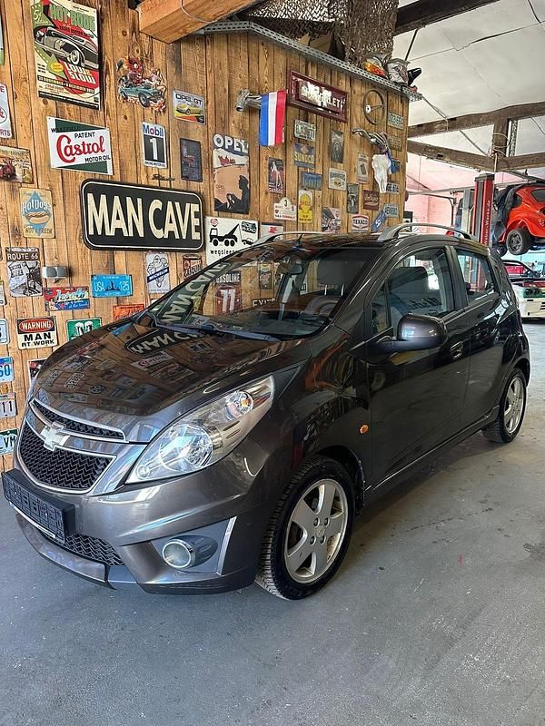 Gebraucht Chevrolet Spark 82 PS (60 kW) 2010 Braun Kleinwagen