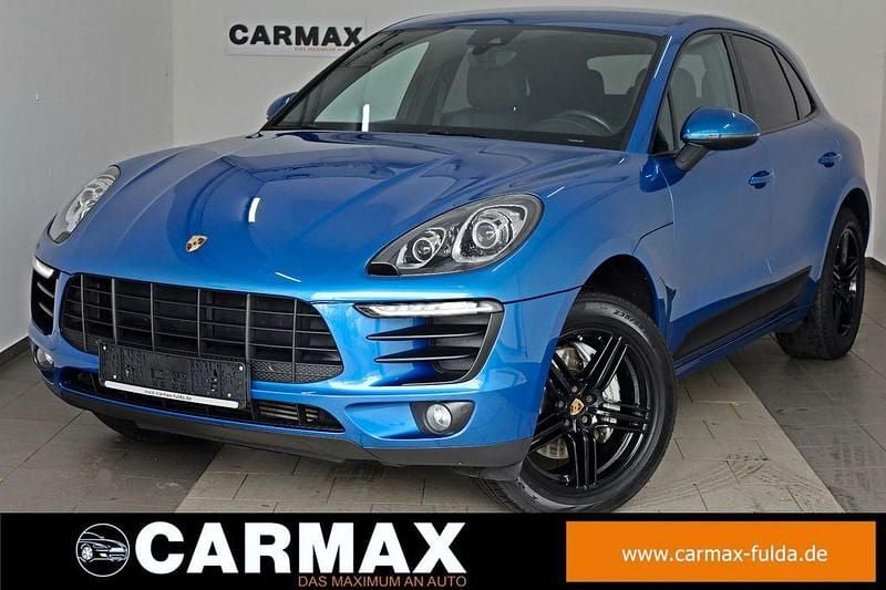Saphirblau (metallic) Gebraucht 2015 Porsche Macan S SUV | 32.200 € (Superpreis) - Bild 1/4