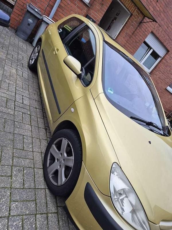 Gebraucht Peugeot 307 Tendance 136 PS (100 kW) 2004 Limousine
