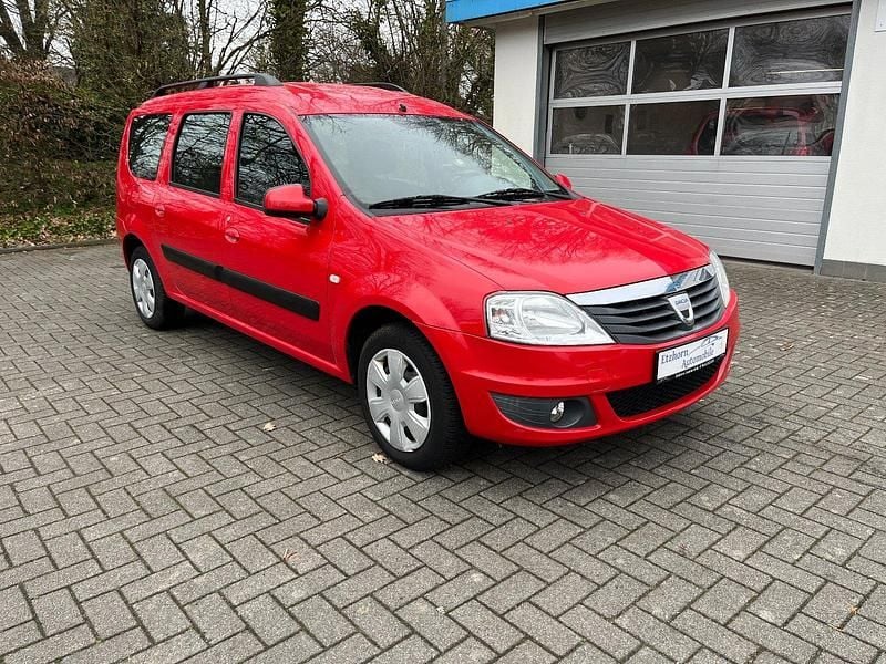 Gebraucht Dacia Logan 84 PS (61 kW) 2011 Rot Kombi