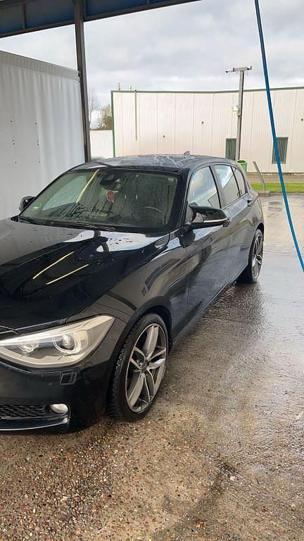 Gebraucht BMW 118 170 PS (125 kW) 2013 Schwarz Kleinwagen