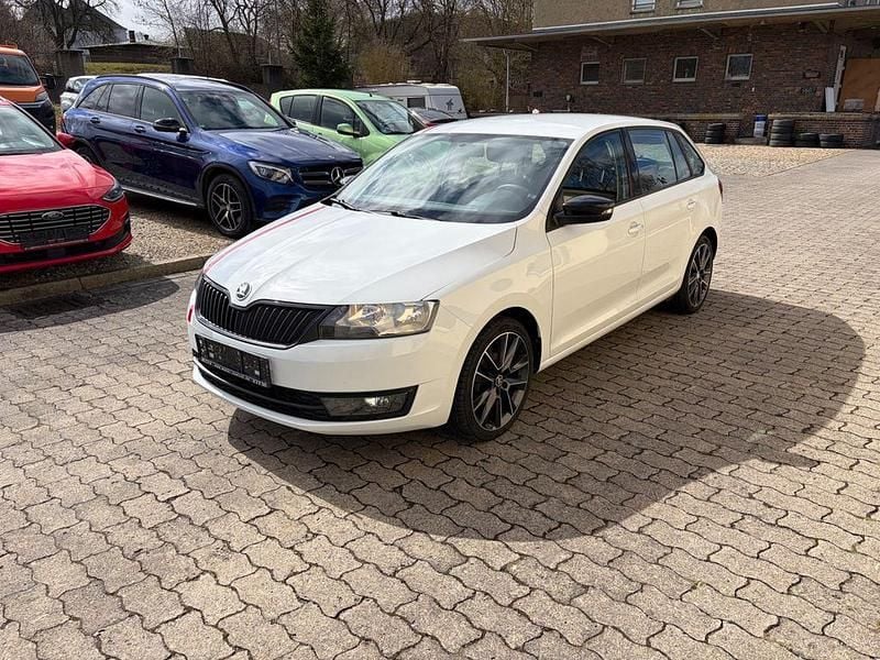 Gebraucht Skoda Rapid Active 90 PS (66 kW) 2016 Weiß Kleinwagen