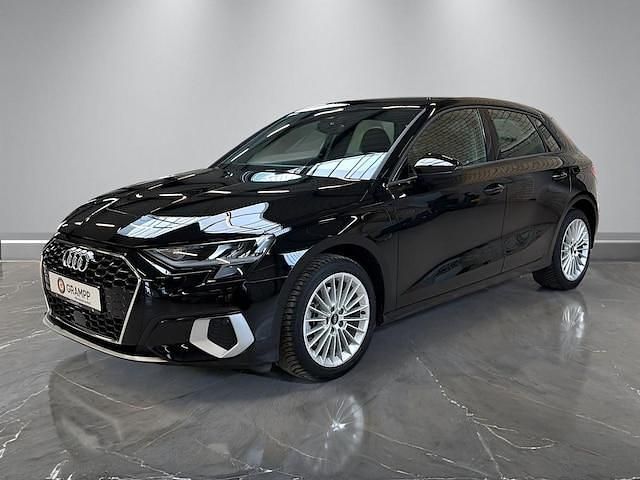 Gebraucht Audi A3 Sportback e-tron Advanced Plus 204 PS (150 kW) 2023 Brillantschwarz Kleinwagen