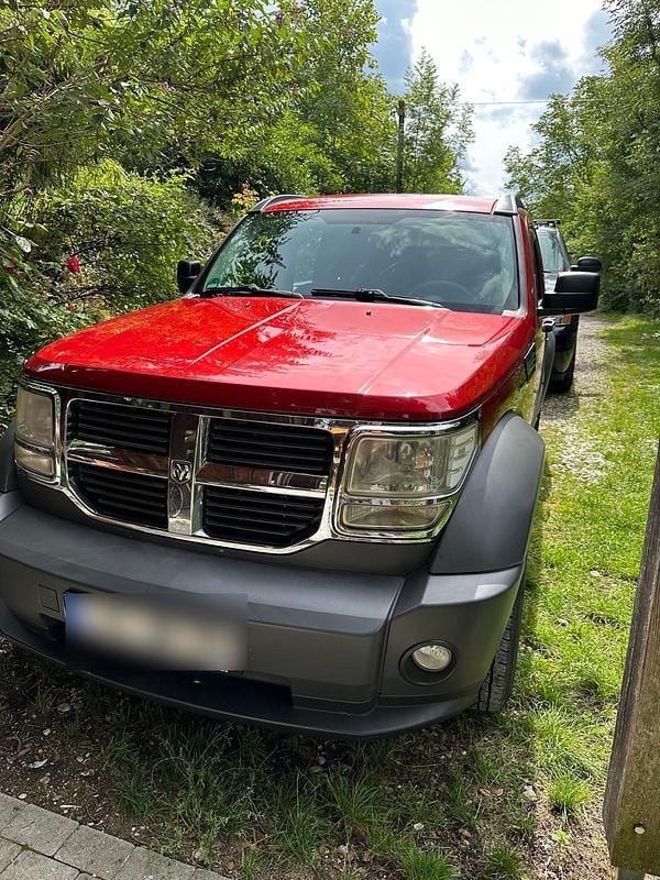 Rot Gebraucht 2007 Dodge Nitro SUV | 6.500 € - Bild 1/4