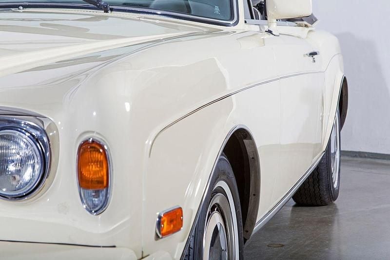Gebraucht Rolls Royce Corniche 211 PS (155 kW) 1986 Beige Cabrio
