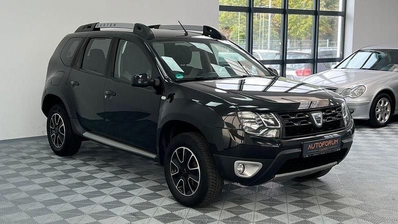 Schwarz Gebraucht 2017 Dacia Duster Black Shadow SUV | 10.999 € (Fairer Preis) - Bild 1/4