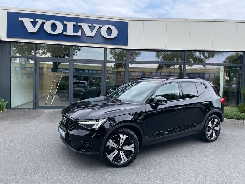 Schwarz Gebraucht 2022 Volvo XC40 Plus SUV | 34.990 € (Etwas zu teuer) - Bild 1/4