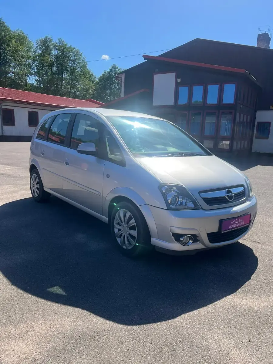 Gebraucht Opel Meriva 125 PS (91 kW) 2009 Silber Van / Kleinbus