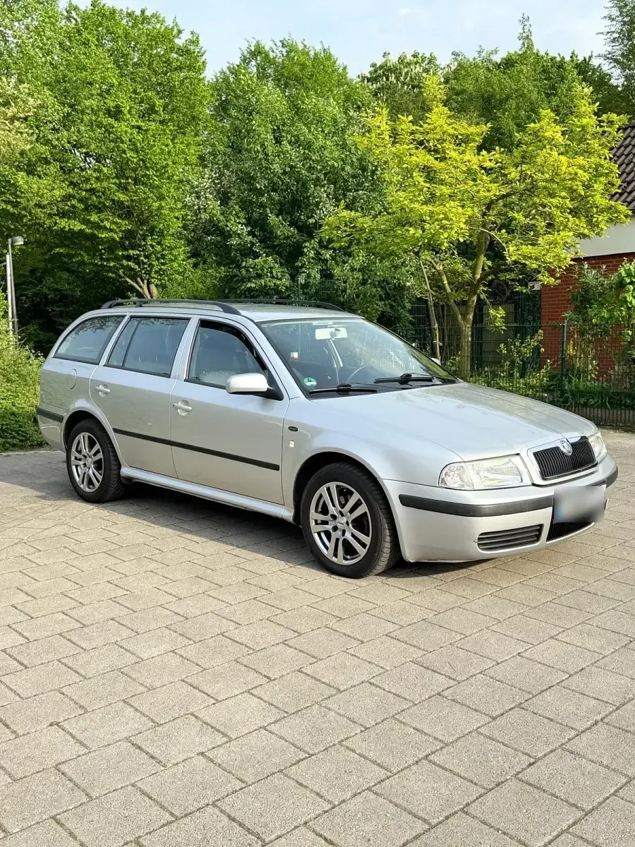 Gebraucht Skoda Octavia 115 PS (84 kW) 2002 Silber Kombi