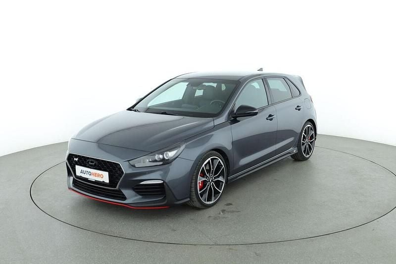 Grau Gebraucht 2019 Hyundai i30 N Performance Limousine | 22.430 € (Fairer Preis) - Bild 1/3