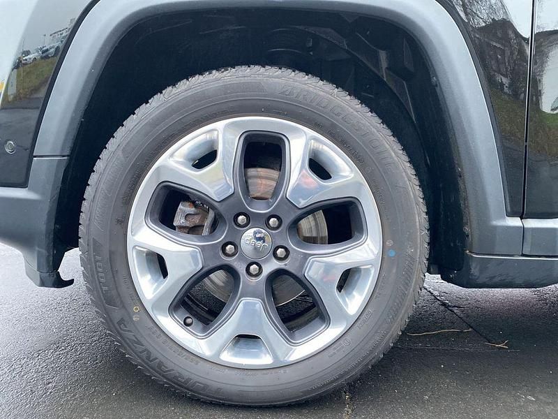 Gebraucht Jeep Compass Limited 170 PS (125 kW) 2019 Schwarz SUV