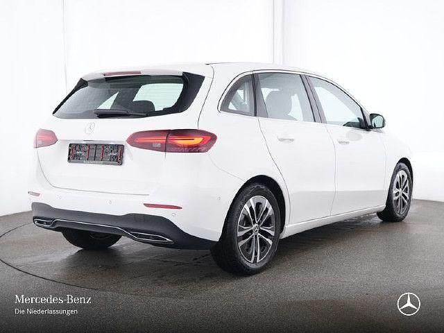 Polarweiß Gebraucht 2024 Mercedes B200 Progressive Van / Kleinbus | 30.890 € (Guter Preis) - Bild 1/4