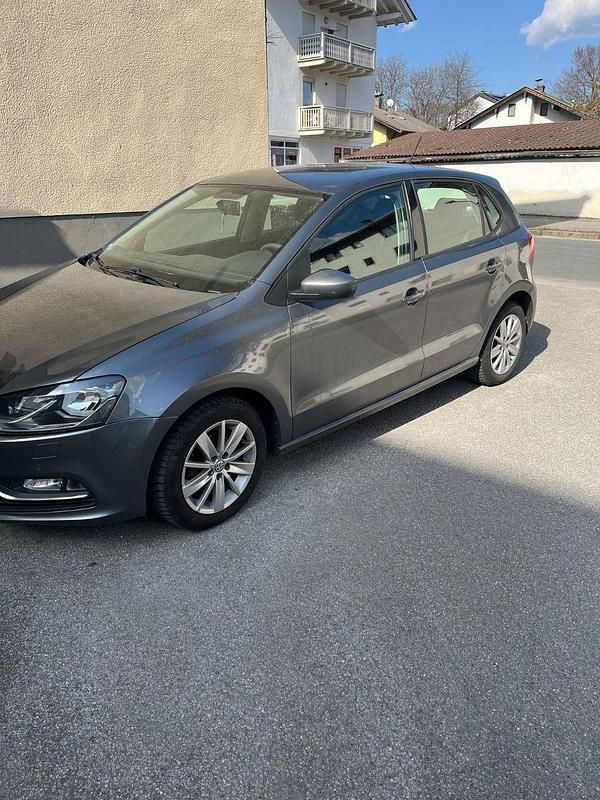 Gebraucht VW Polo 75 PS (55 kW) 2015 Grau Kleinwagen
