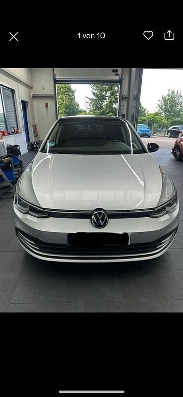 Silber Gebraucht 2020 VW Golf VIII Kleinwagen | 18.750 € (Superpreis) - Bild 1/4