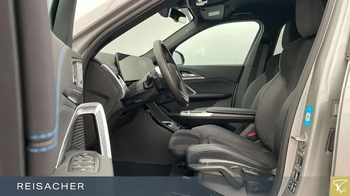 Gebraucht BMW X1 M Sport 204 PS (150 kW) 2023 Spacesilber metallic SUV