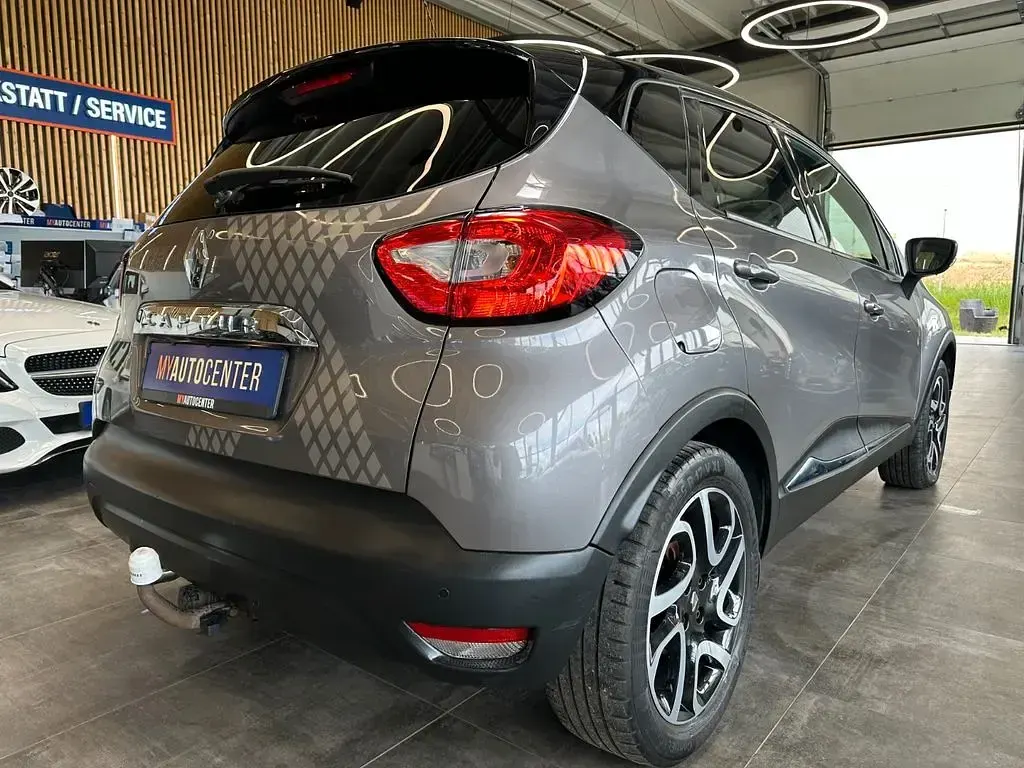 Gebraucht Renault Captur Luxe 120 PS (88 kW) 2016 Grau SUV
