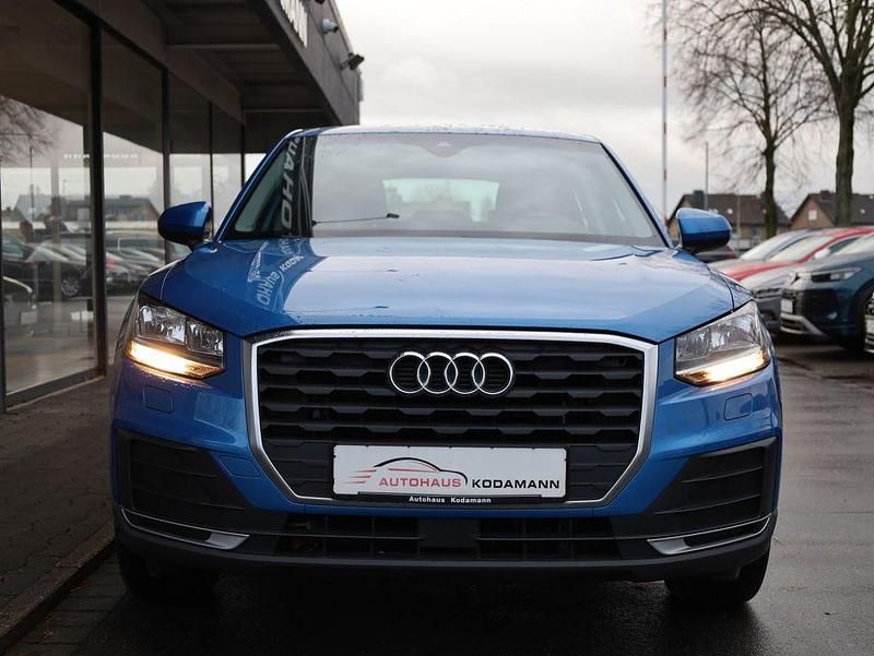 Gebraucht Audi Q2 Basis 116 PS (85 kW) 2018 Blau SUV