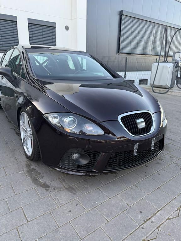 Używany Seat Leon CUPRA 245 KM (180 kW) 2007 Czarny Hatchback