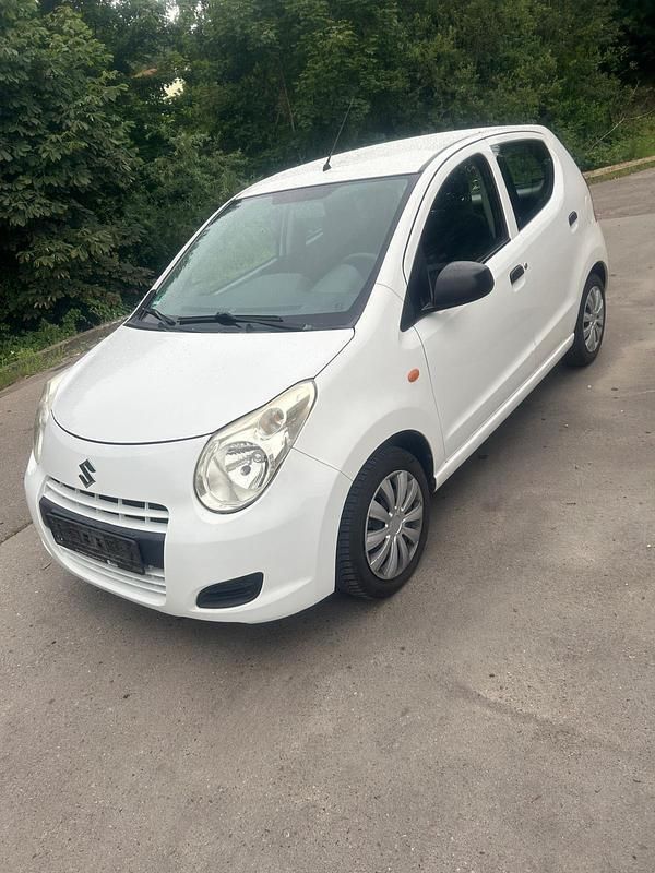 Weiß Gebraucht 2011 Suzuki Alto Kleinwagen | 1.750 € (Guter Preis) - Bild 1/4