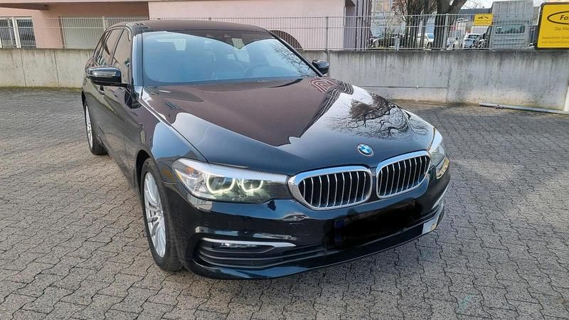 Gebraucht BMW 520 Performance 190 PS (139 kW) 2019 Schwarz Kombi