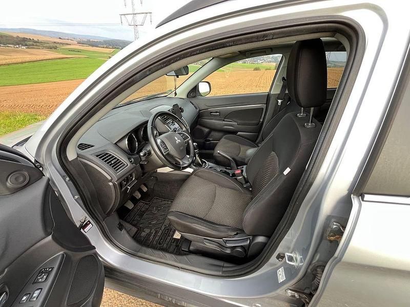 Gebraucht Mitsubishi ASX Intense 150 PS (110 kW) 2013 Silber SUV