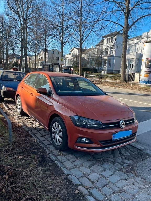 Gebraucht VW Polo Highline 90 PS (66 kW) 2018 Orange Kleinwagen
