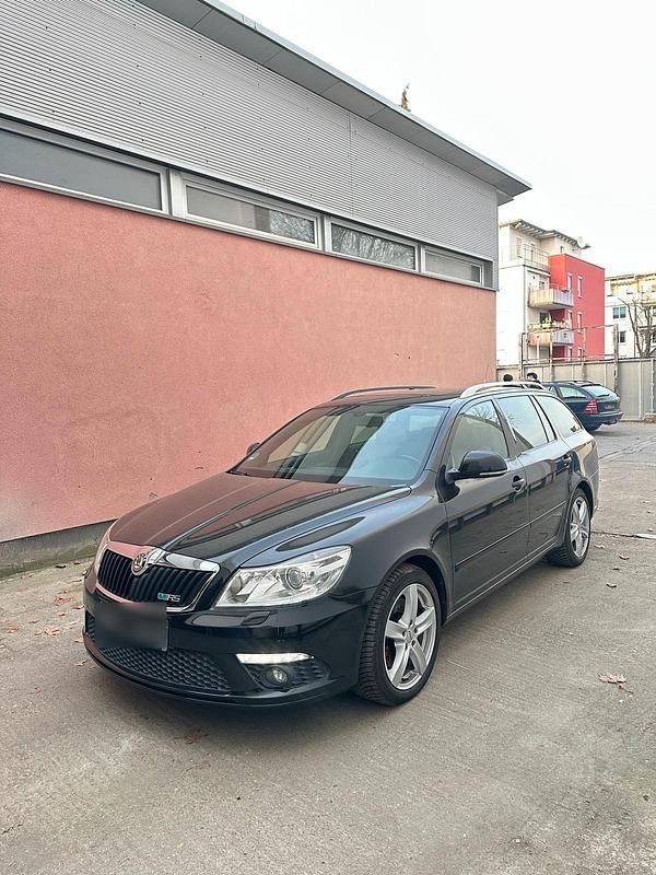 Gebraucht Skoda Octavia vRS 200 PS (147 kW) 2011 Schwarz Kombi