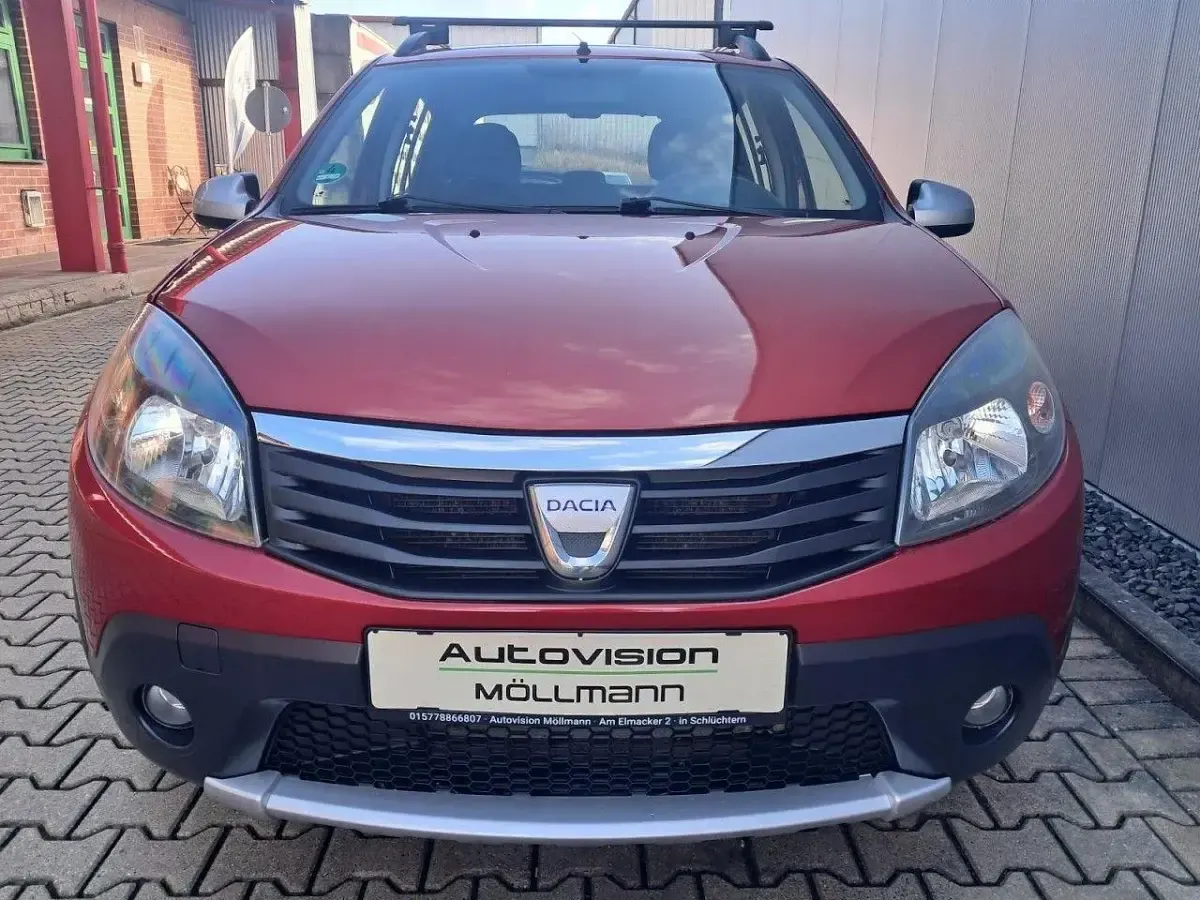 Gebraucht Dacia Sandero Stepway 84 PS (61 kW) 2010 Rot Limousine