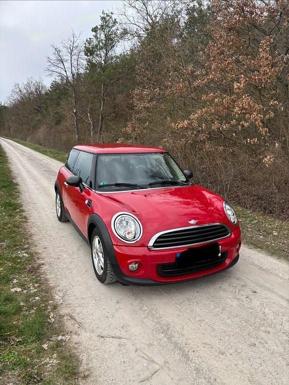 Usata Mini ONE 75 CV (55 kW) 2012 Rosso Utilitaria