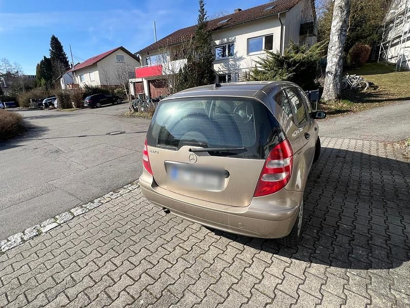 Gebraucht Mercedes A170 115 PS (84 kW) 2004 Gold Kleinwagen