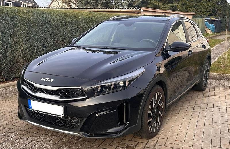 Gebraucht Kia XCeed Vision 140 PS (102 kW) 2024 Schwarz SUV