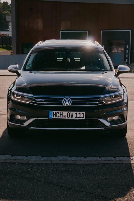 Gebraucht VW Passat Alltrack 190 PS (139 kW) 2018 Schwarz Kombi