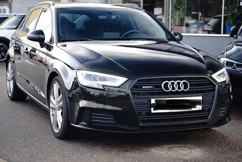 Gebraucht Audi A3 Sport 184 PS (135 kW) 2019 Schwarz Limousine